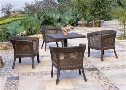 Eastern Traditional Rattan Dining Set