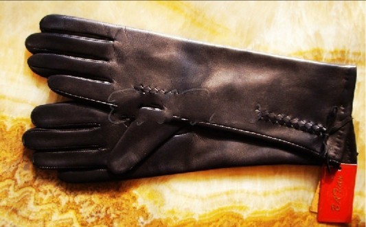 Fashion Long Leather Glove With Black Color And Wool Lining