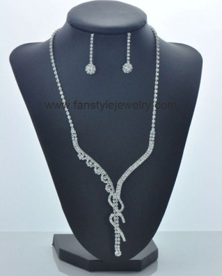 Fashion Rhinestone Necklace Set Wholesale From China
