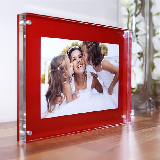 High Grade 20mm Thickness Freestanding Acrylic Picture Frame Photo