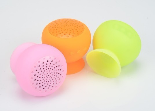 New Silicone Bluetooth Speaker For 2013 With Microphone