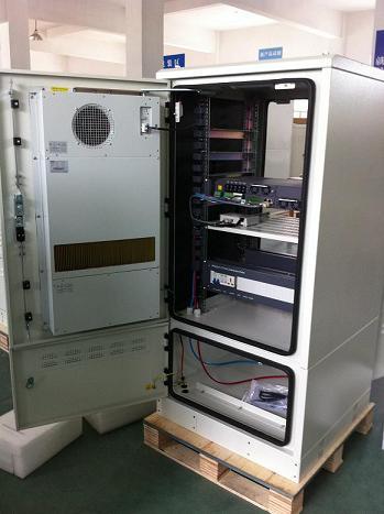 Outdoor Telecom Cabinet With Cooling Solution