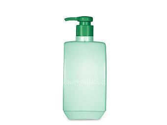 Pump Bottle Used To Shampoo In Square Shape