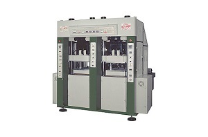 Sell Vertical Plastic Injection Moulding Machine Kou Yi