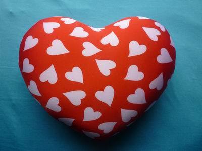 Spandex Materal And Eco Friendly Eps Foam Stuffing Heart Shaped Back Cushio