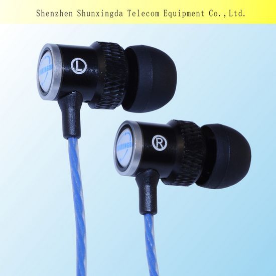 Sxd Newest Design In 2014 Fashion Metal Mobile Earphone With Mic
