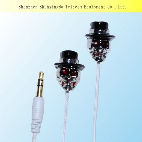 Sxd Newest Design In 2014 Fashion Metal Skull Mobile Earphone With Mic