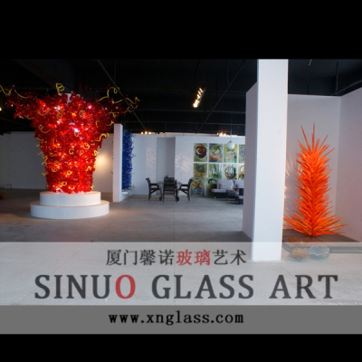Unusual Glass Sculpture Manufacturer
