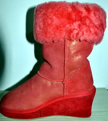 Women S Snow Boots Made Of Sheepskin